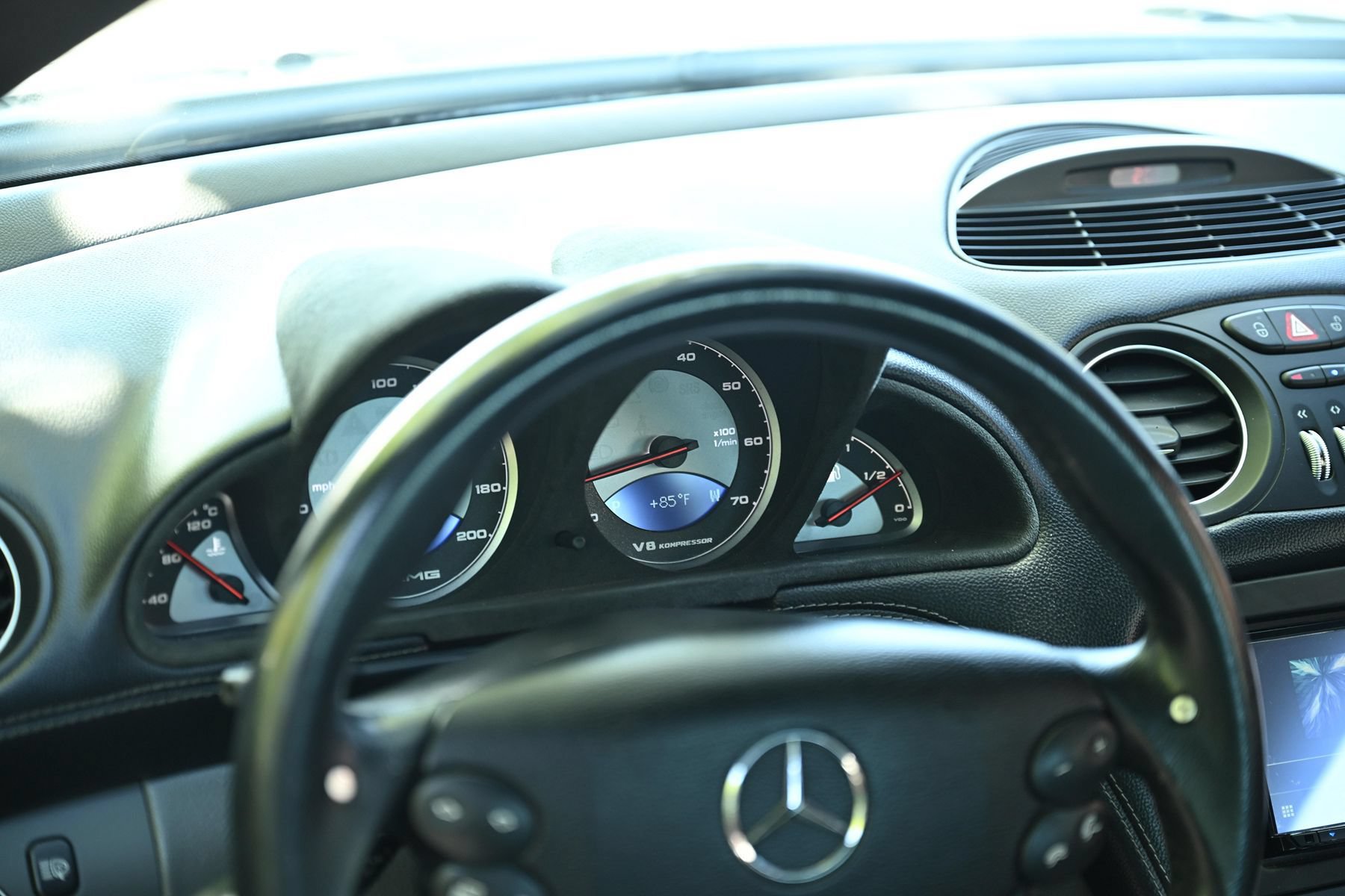 Used 2003 Mercedes-Benz SL 55 AMG image 34