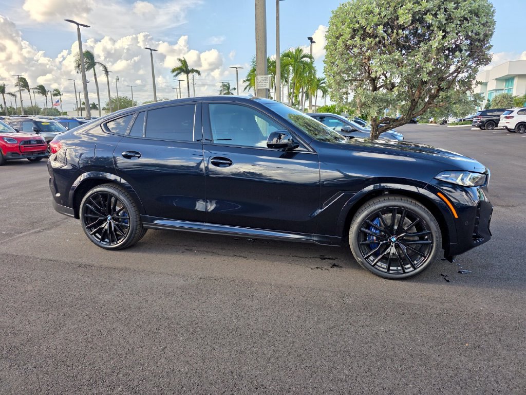 New 2027 BMW X6 M60i w/ Climate Comfort Package AWD/4WD image 3