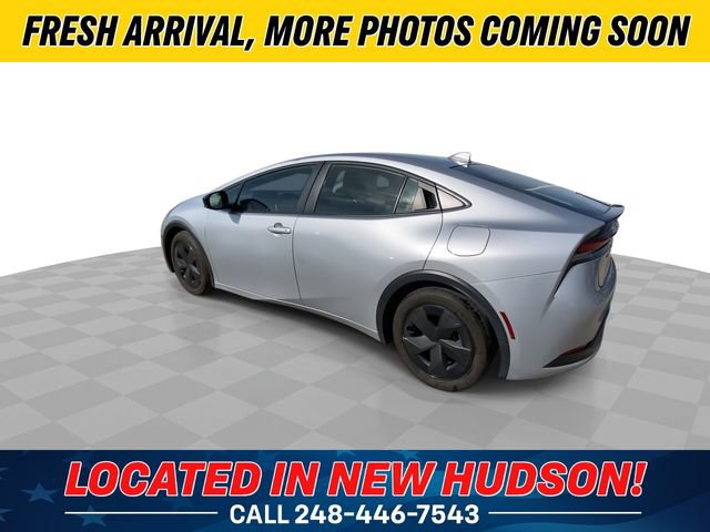 Used 2024 Toyota Prius LE image 8