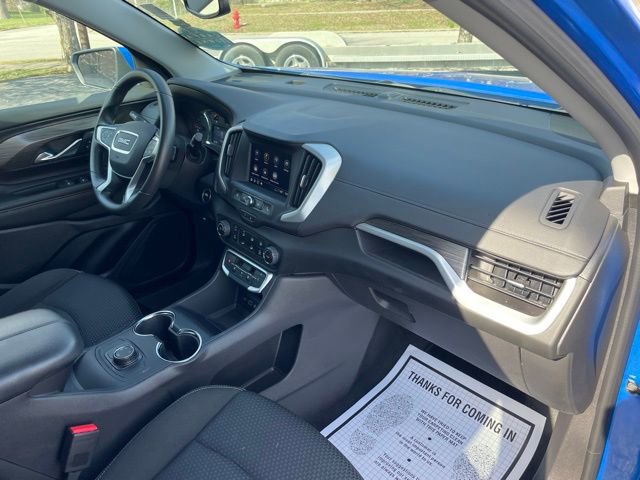 Used 2024 GMC Terrain SLE image 29