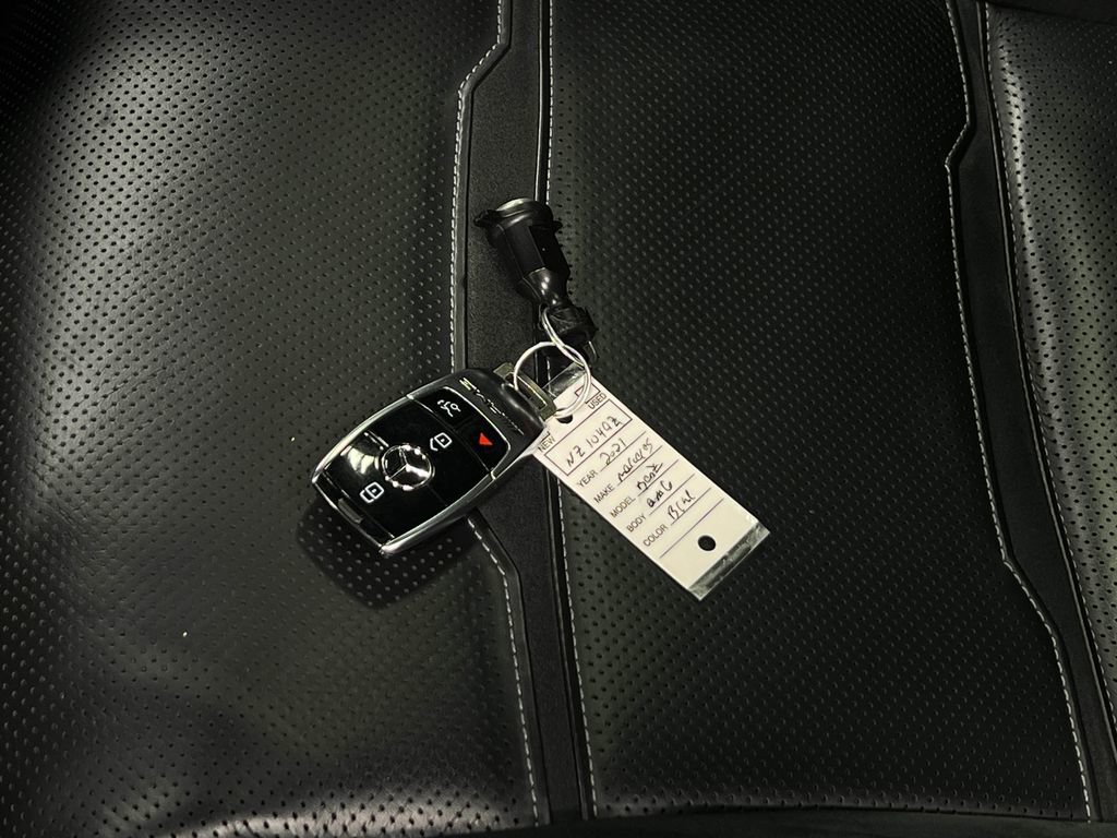 Used 2021 Mercedes-Benz AMG GT 63 image 40