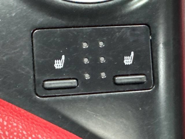 Used 2018 Toyota Camry XSE FWD image 4