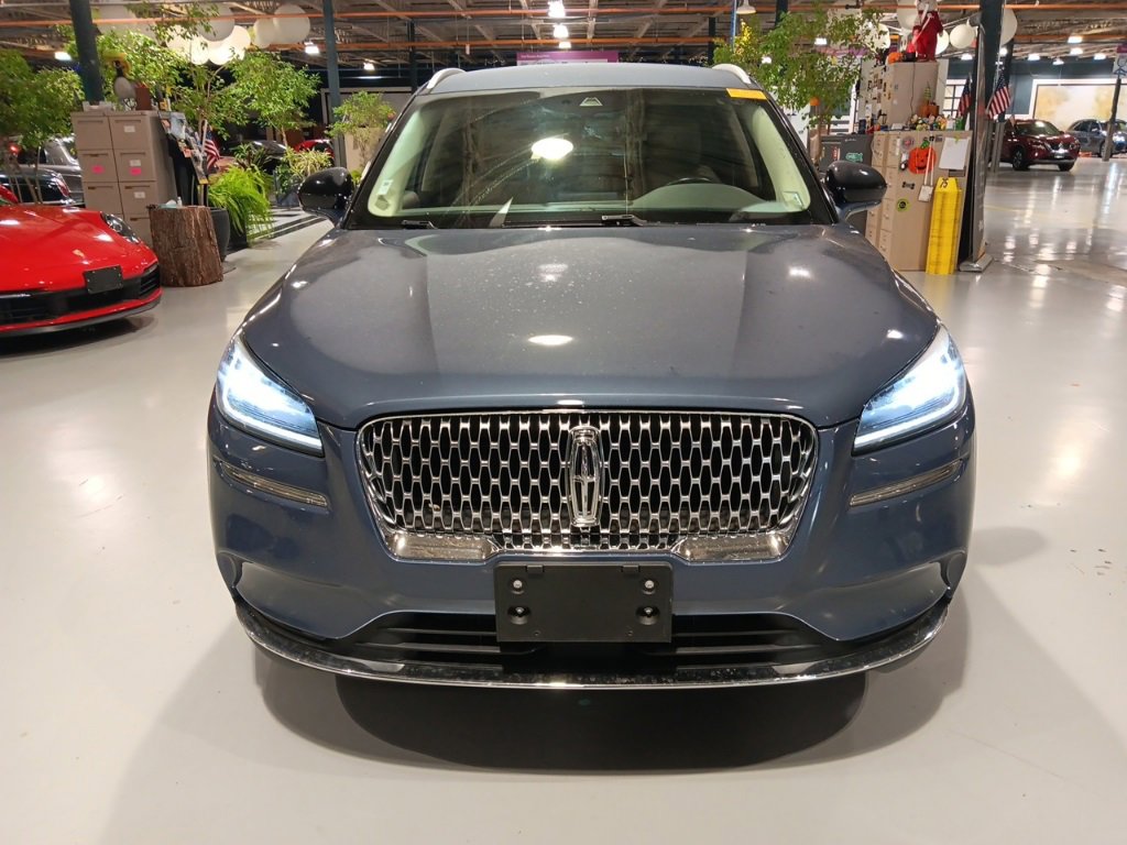 Used 2022 Lincoln Corsair AWD w/ Equipment Group 101A image 3