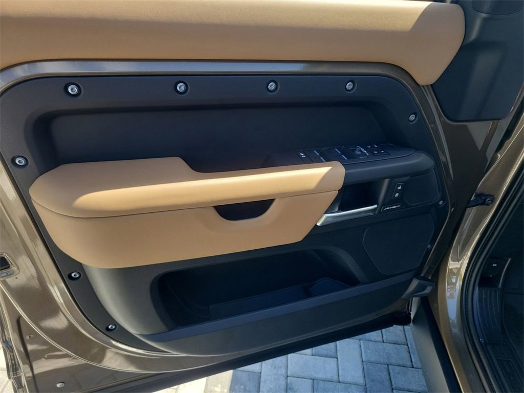 New 2026 Land Rover Defender 110 S image 22