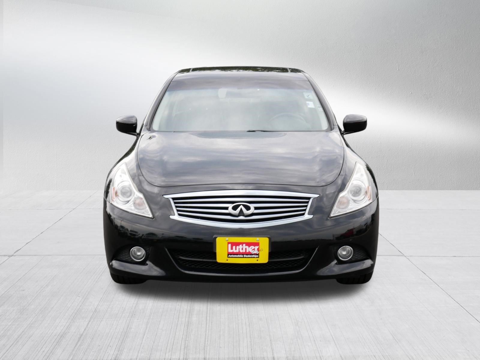 Used 2013 INFINITI G37 x Sedan w/ Premium Pkg AWD/4WD image 2
