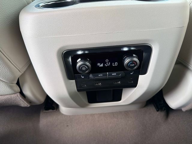 New 2026 GMC Yukon Denali w/ Denali Reserve Package image 16