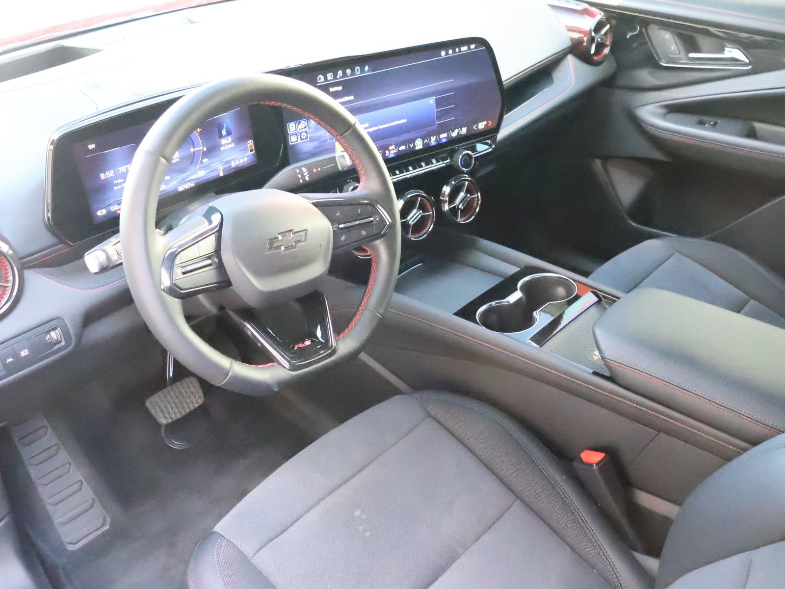 Used 2024 Chevrolet Blazer EV RS AWD/4WD image 27
