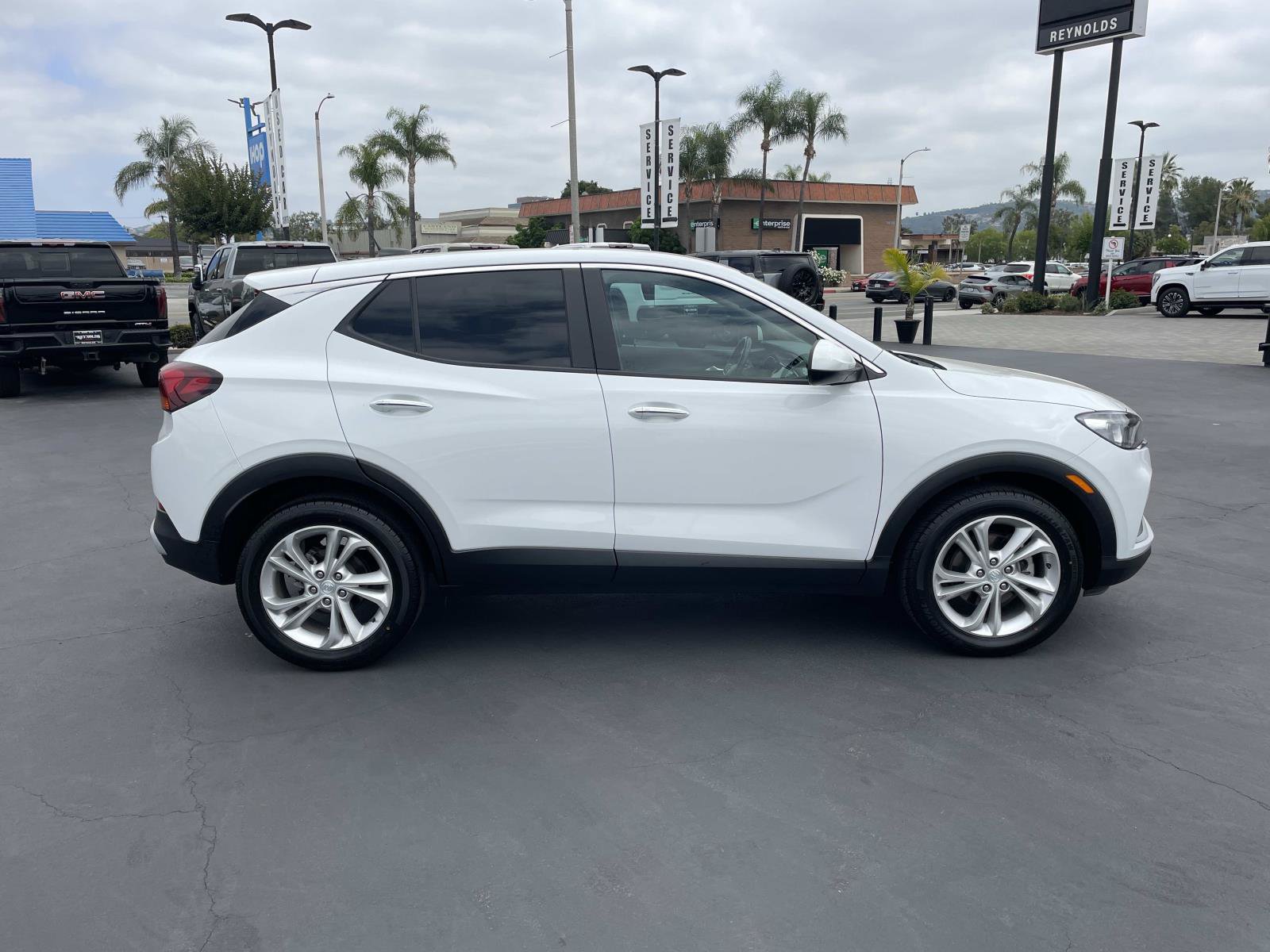 Used 2021 Buick Encore GX Preferred FWD image 4