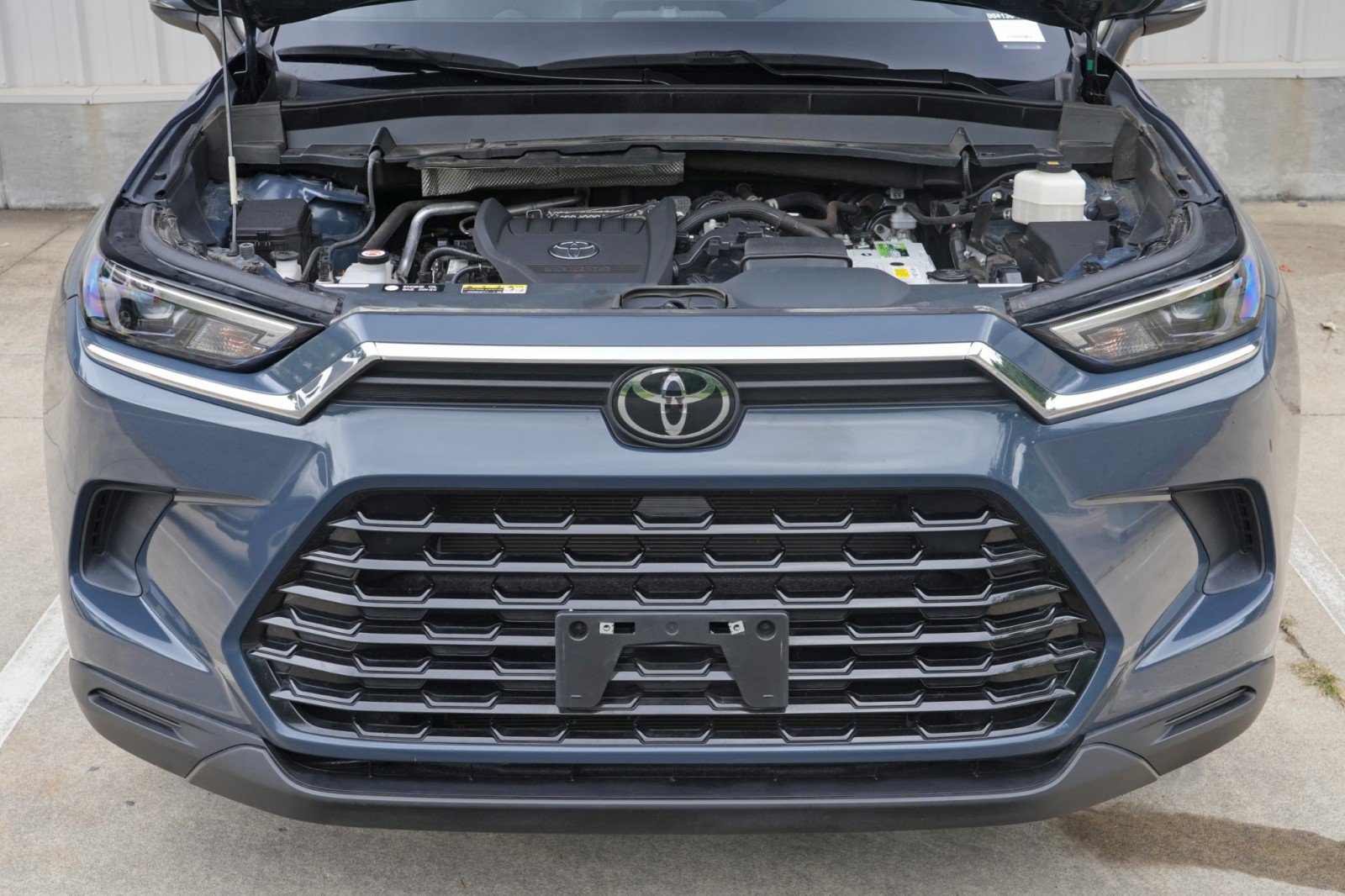 Used 2024 Toyota Grand Highlander FWD image 8