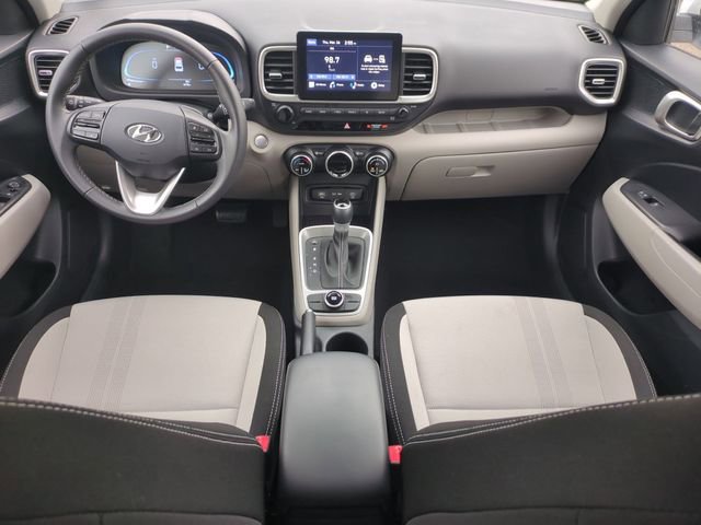 Certified 2025 Hyundai Venue SEL image 14
