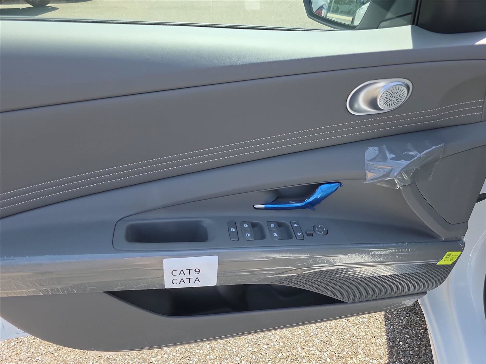 New 2026 Hyundai Elantra Sport FWD image 11