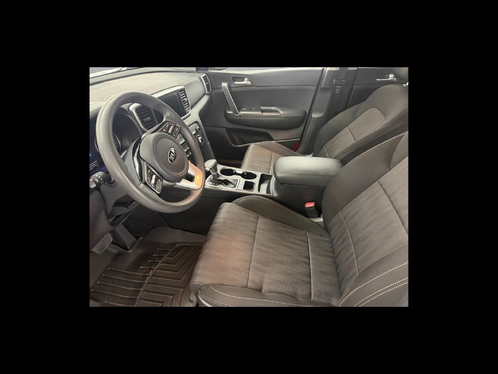 Used 2020 Kia Sportage LX FWD image 11