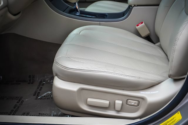 Used 2004 Toyota Avalon XL w/ Luxury Pkg FWD image 11