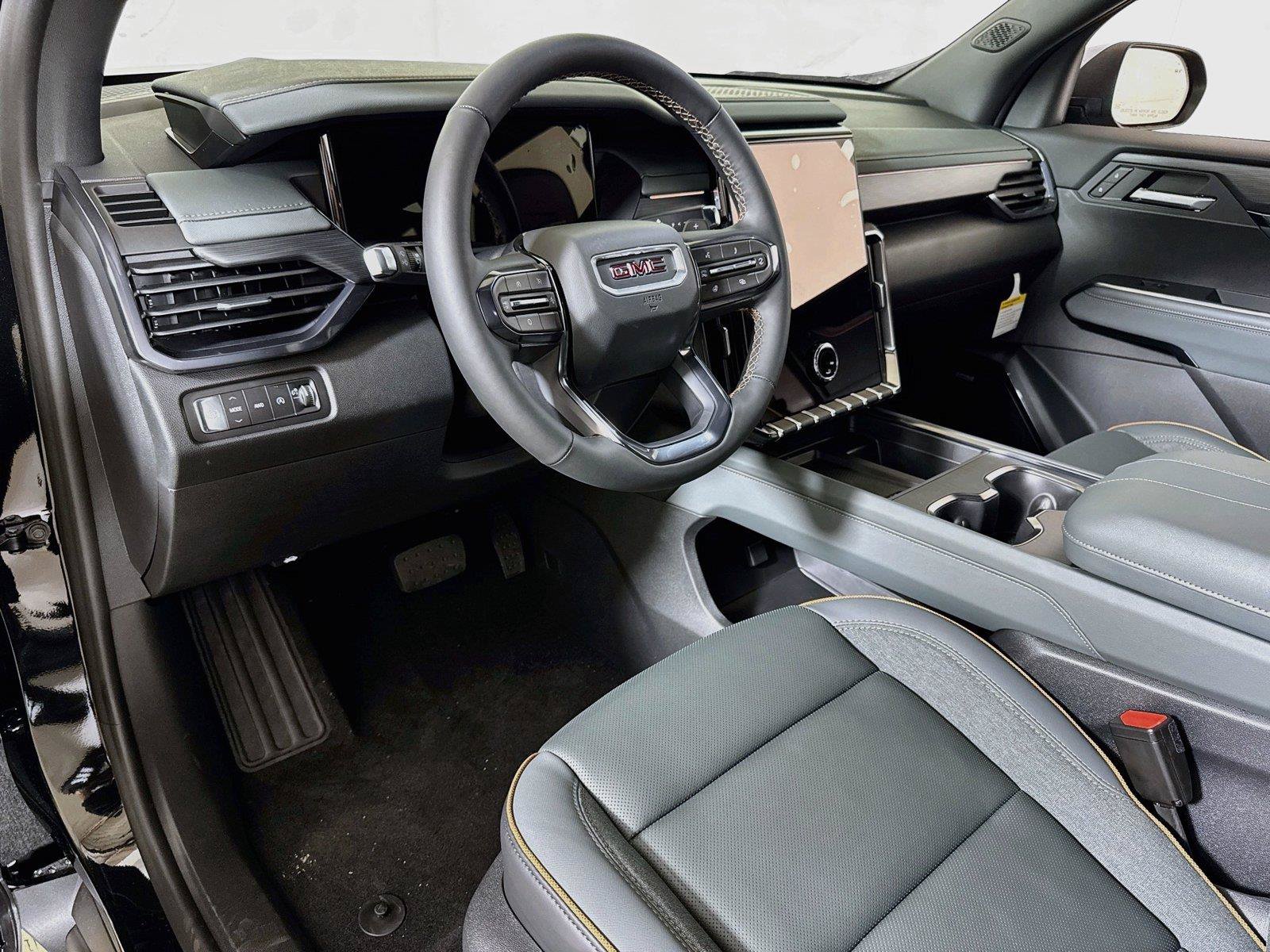 New 2026 GMC Acadia AT4 w/ Luxury Package AWD/4WD image 5