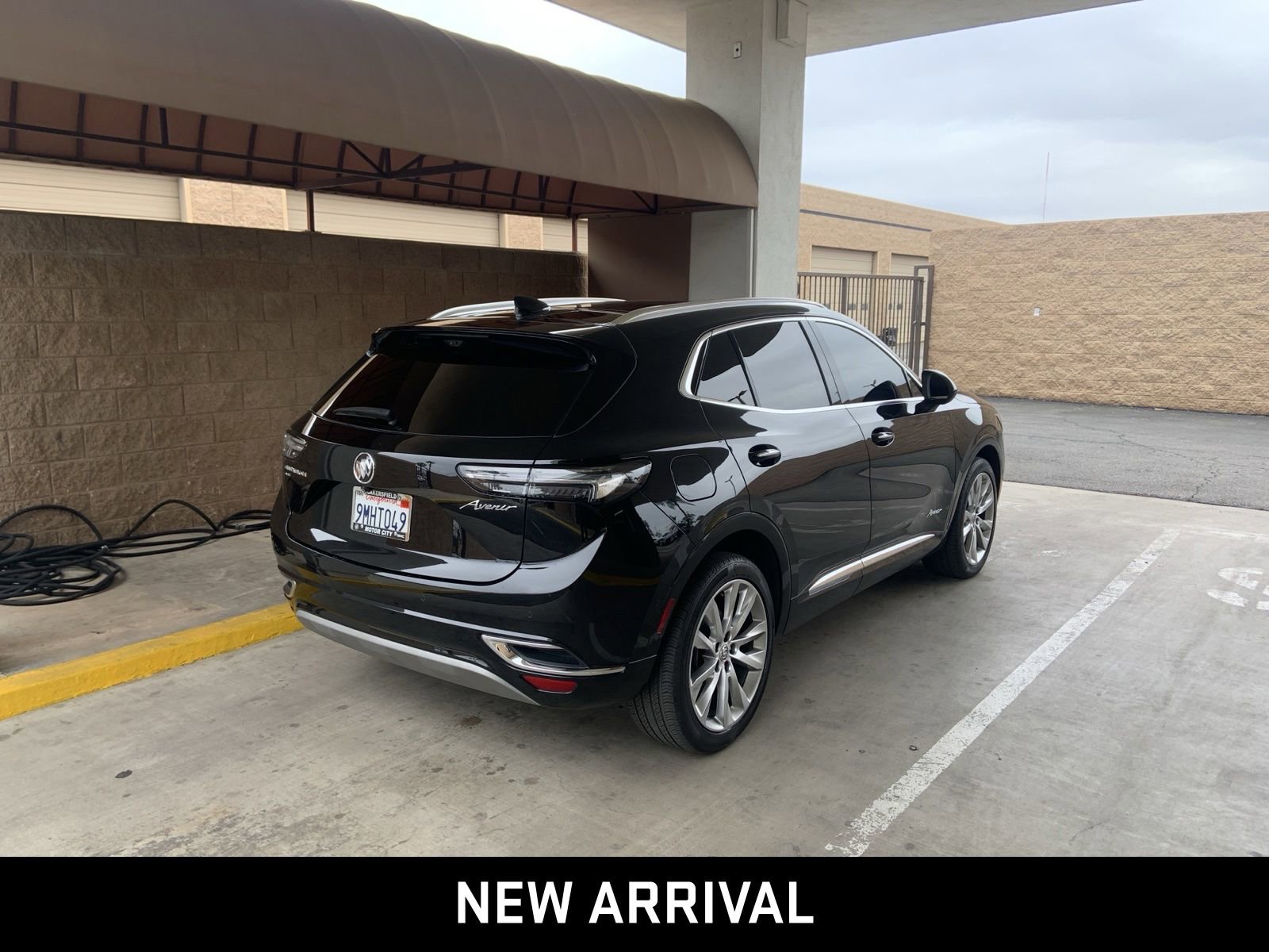 Used 2023 Buick Envision Avenir AWD/4WD image 4
