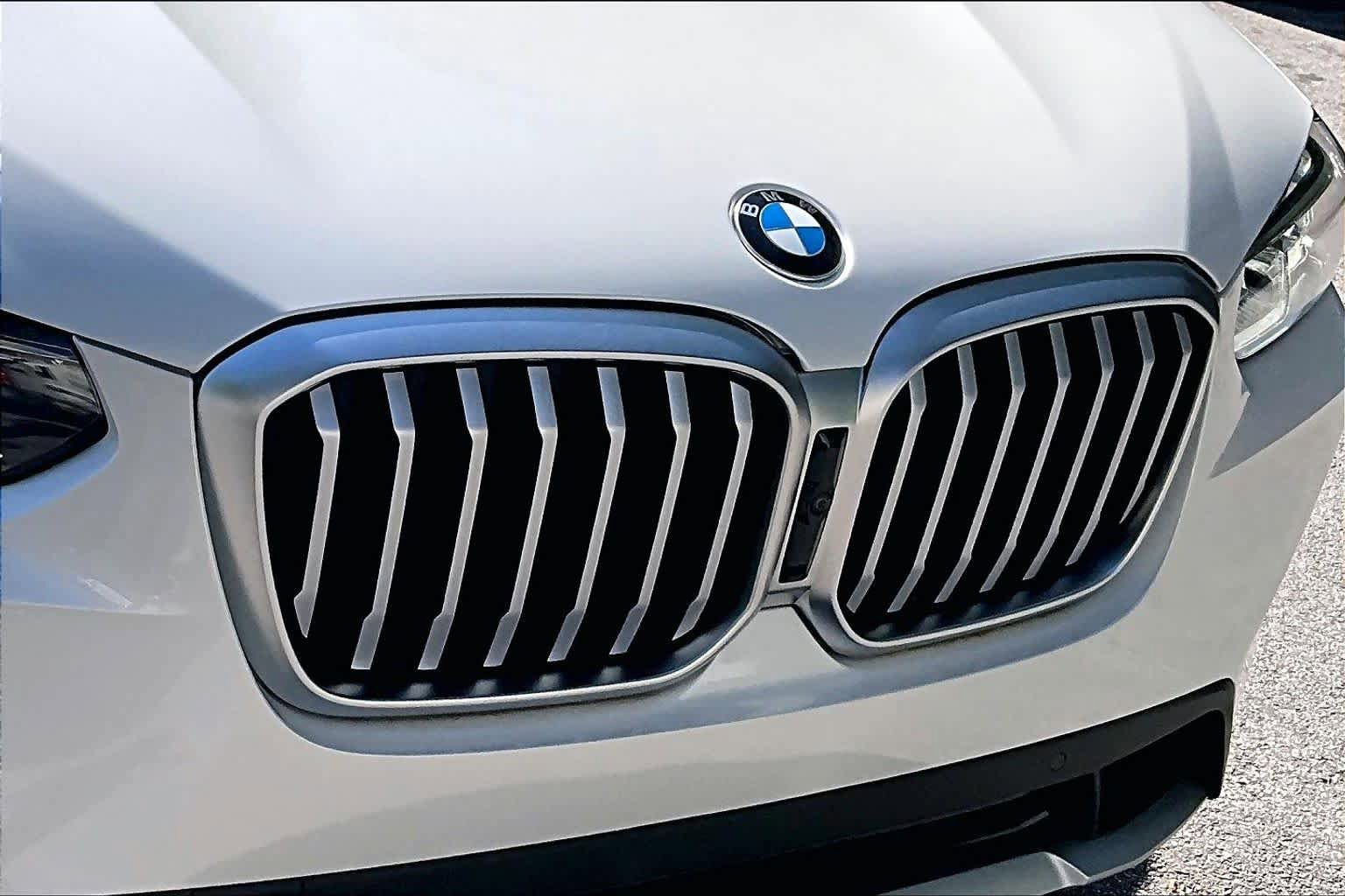 Used 2024 BMW X3 sDrive30i w/ Convenience Package RWD image 30