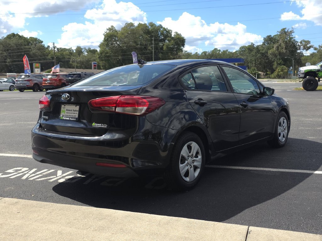 Used 2017 Kia Forte LX FWD image 6