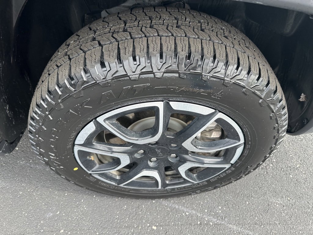 Used 2024 Jeep Compass Trailhawk image 14