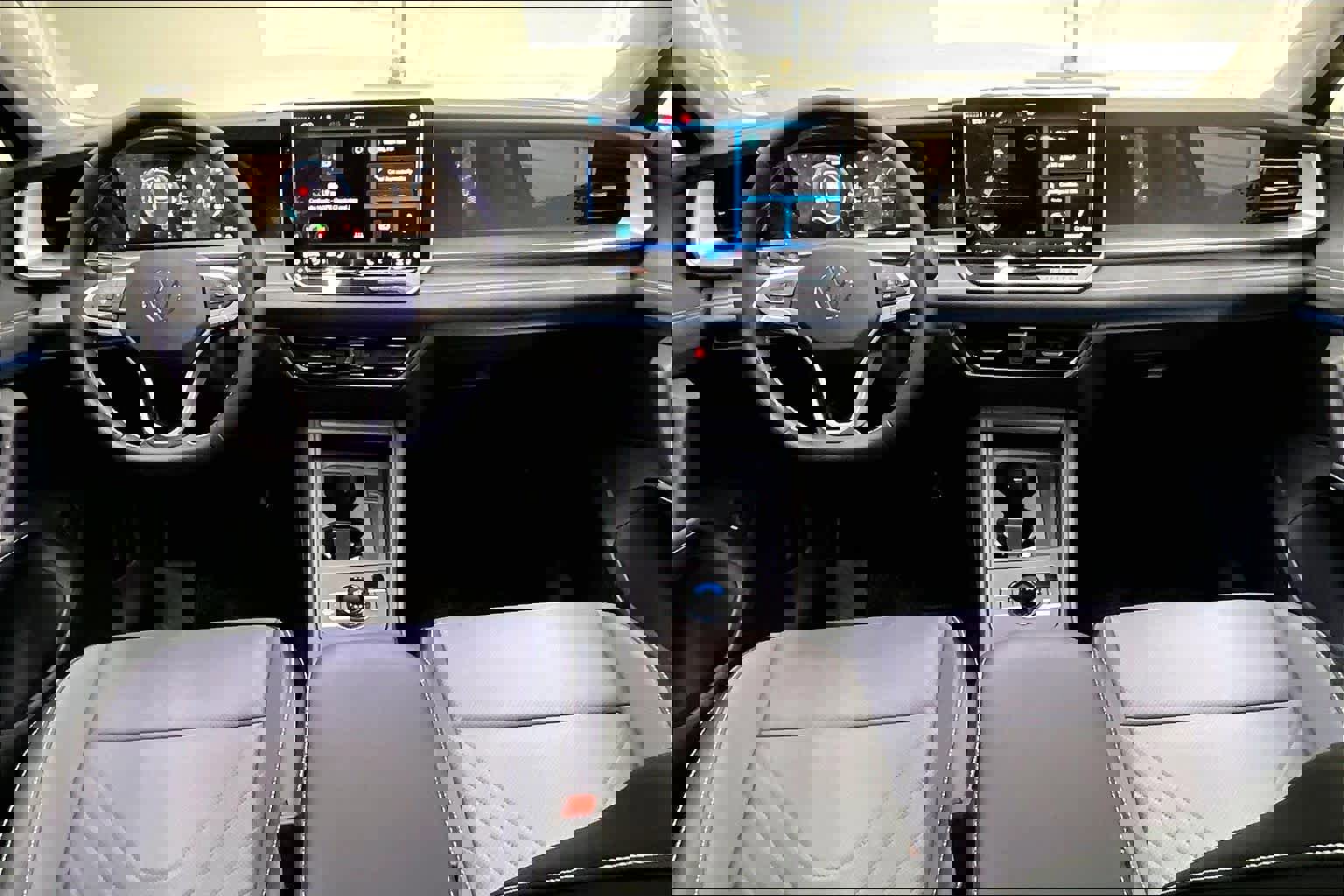 New 2026 Volkswagen Tiguan SE image 7