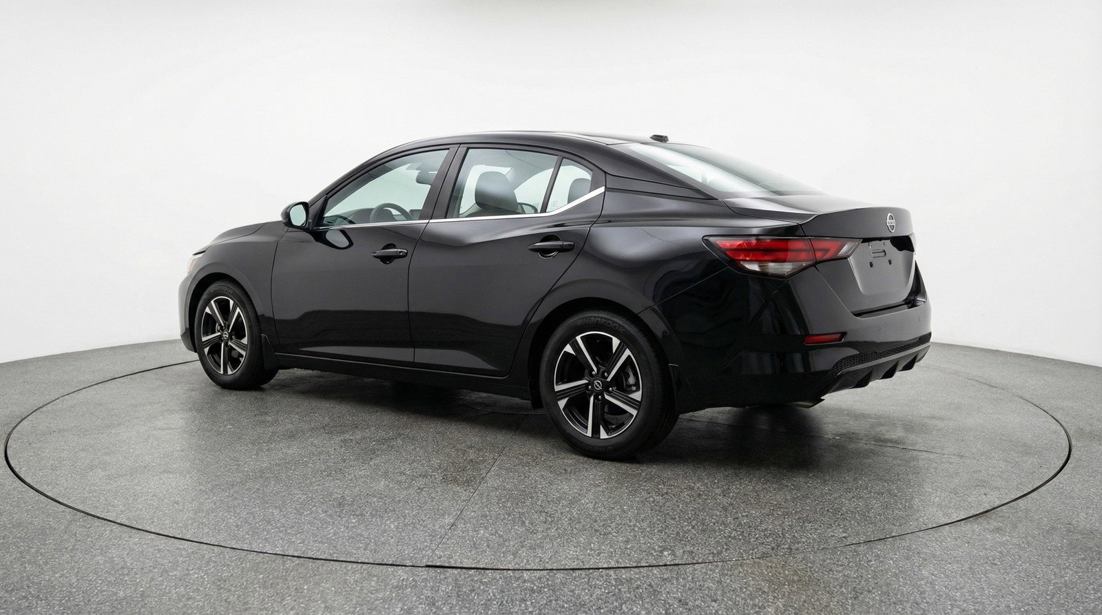 Used 2025 Nissan Sentra SV FWD image 6