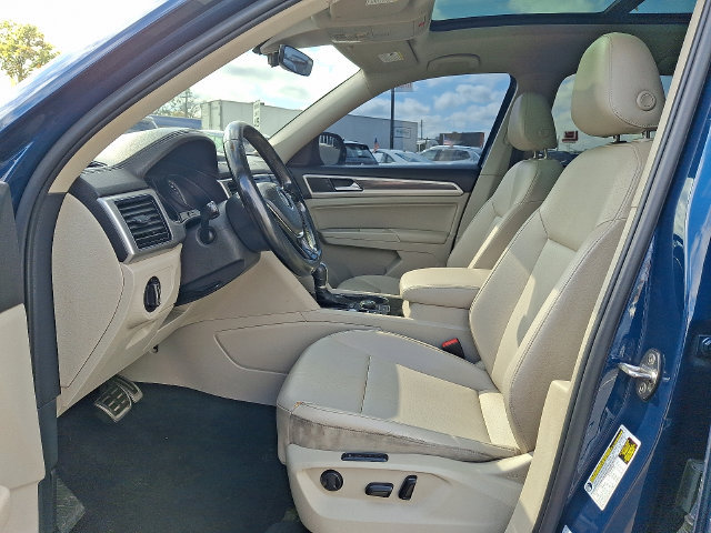 Used 2018 Volkswagen Atlas SEL w/ R-Line Package AWD/4WD image 13
