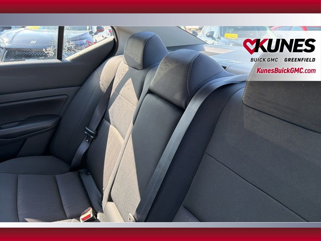 Used 2024 Nissan Altima 2.5 SV FWD image 30