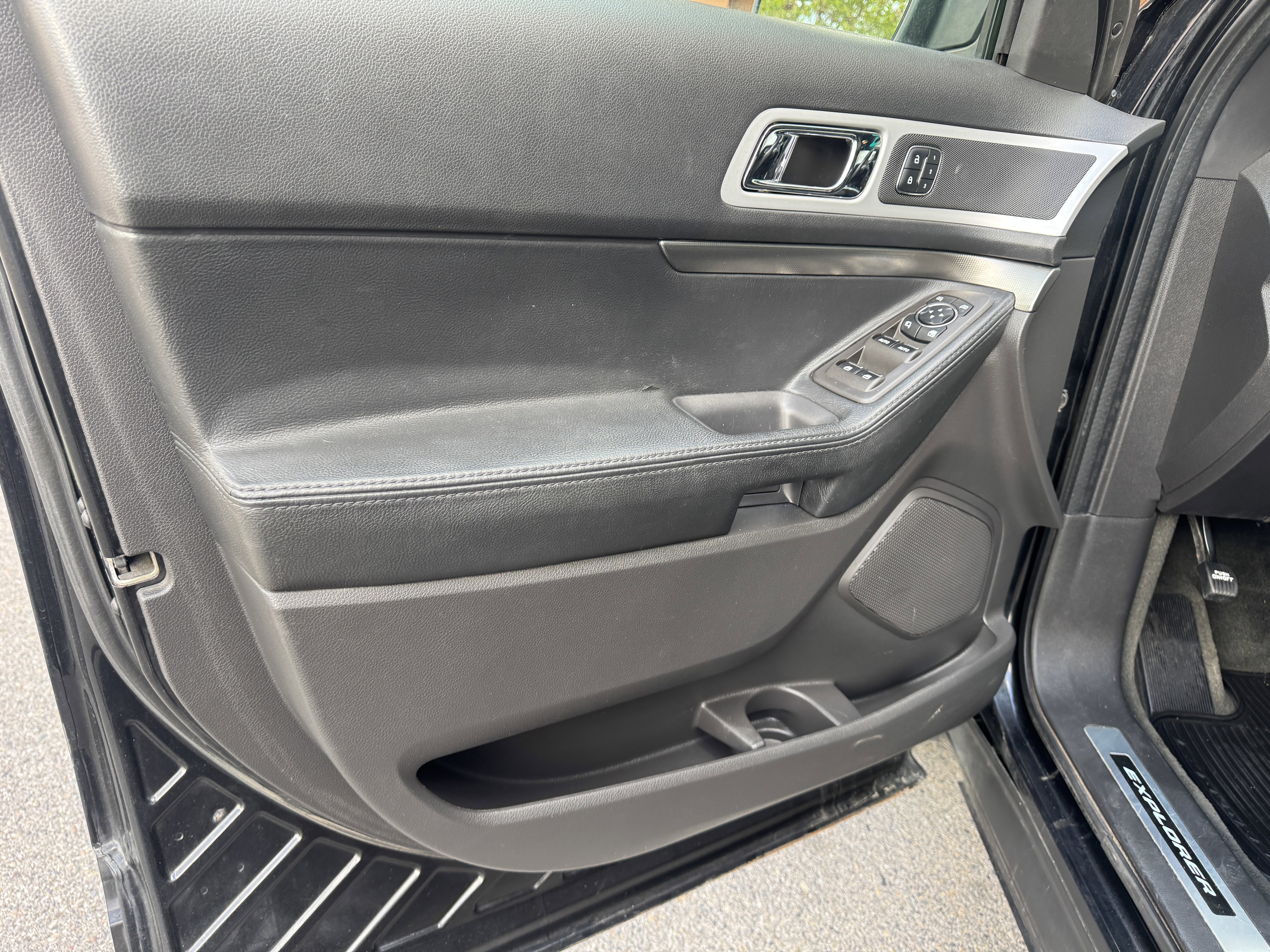 Used 2014 Ford Explorer Sport w/ Equipment Group 401A AWD/4WD image 17