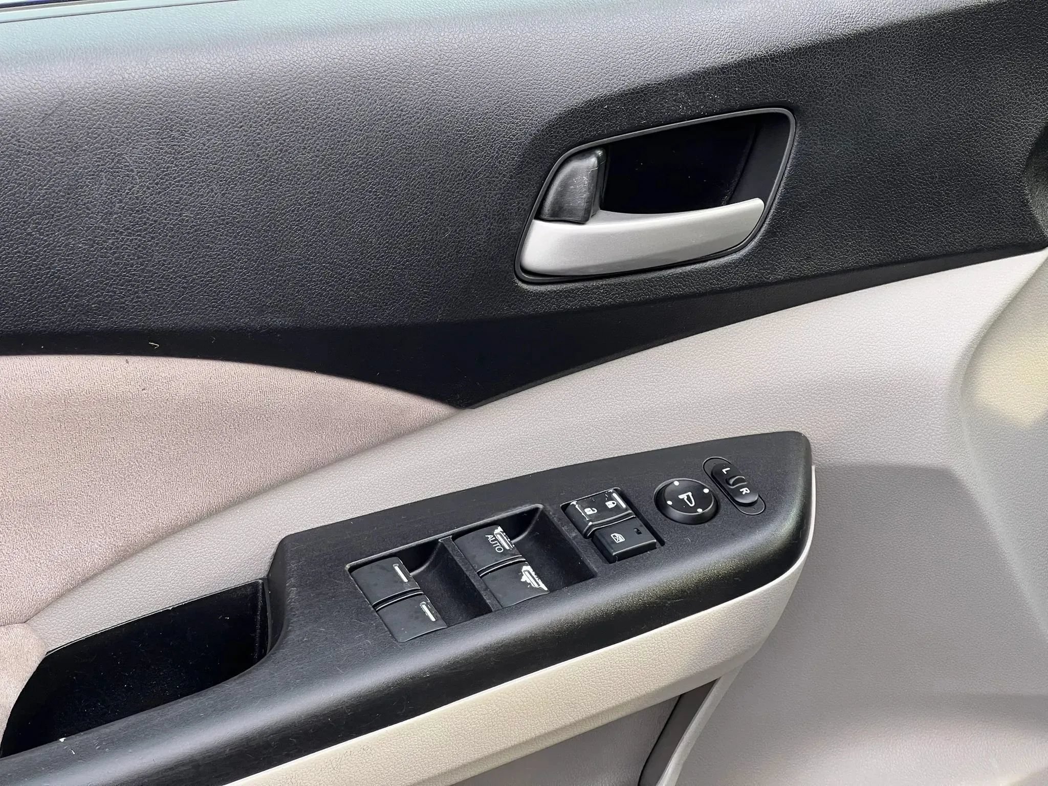 Used 2013 Honda CR-V EX image 26