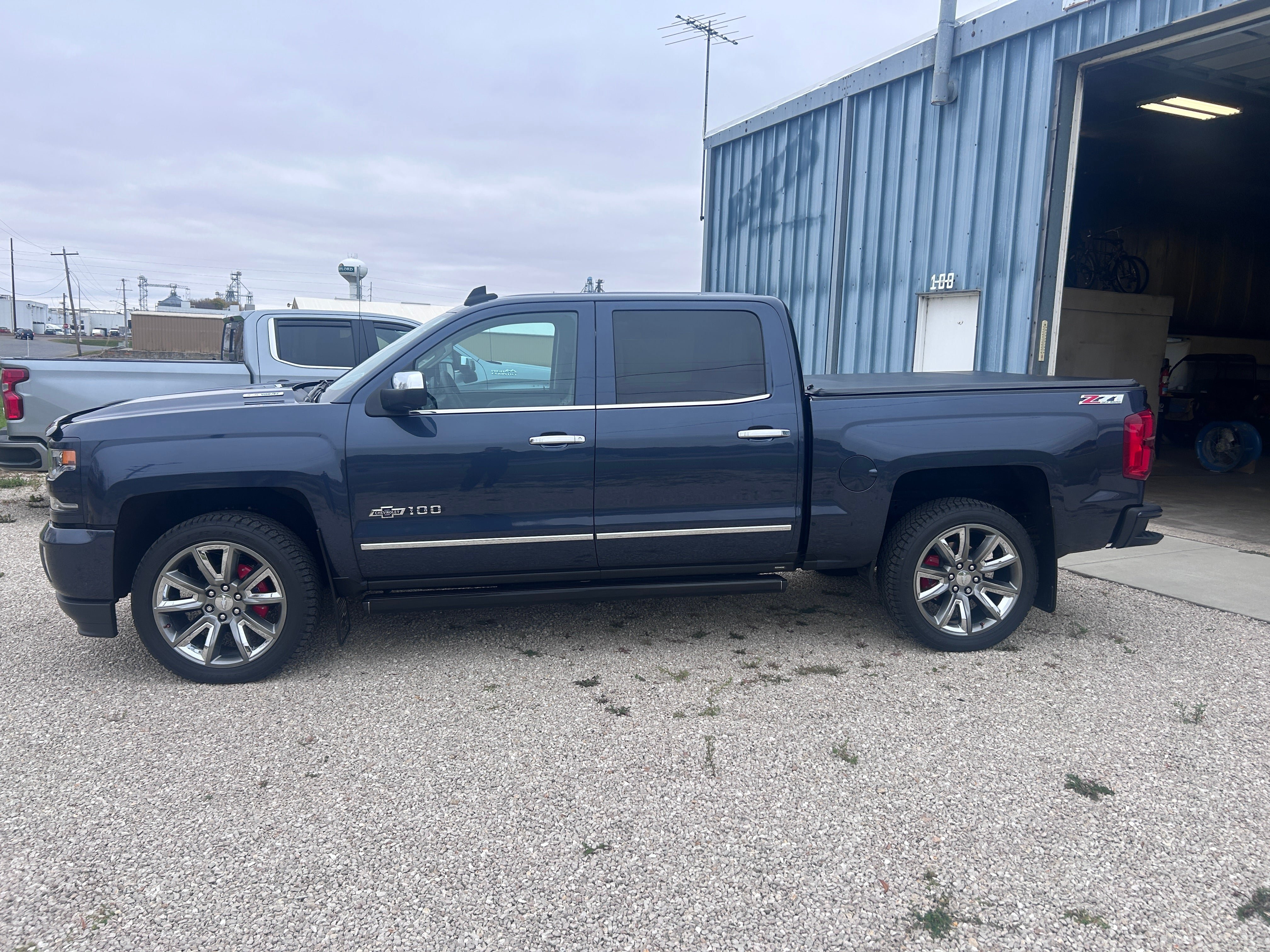 Used 2018 Chevrolet Silverado 1500 LTZ Z71 w/ Centennial Edition AWD/4WD image 1