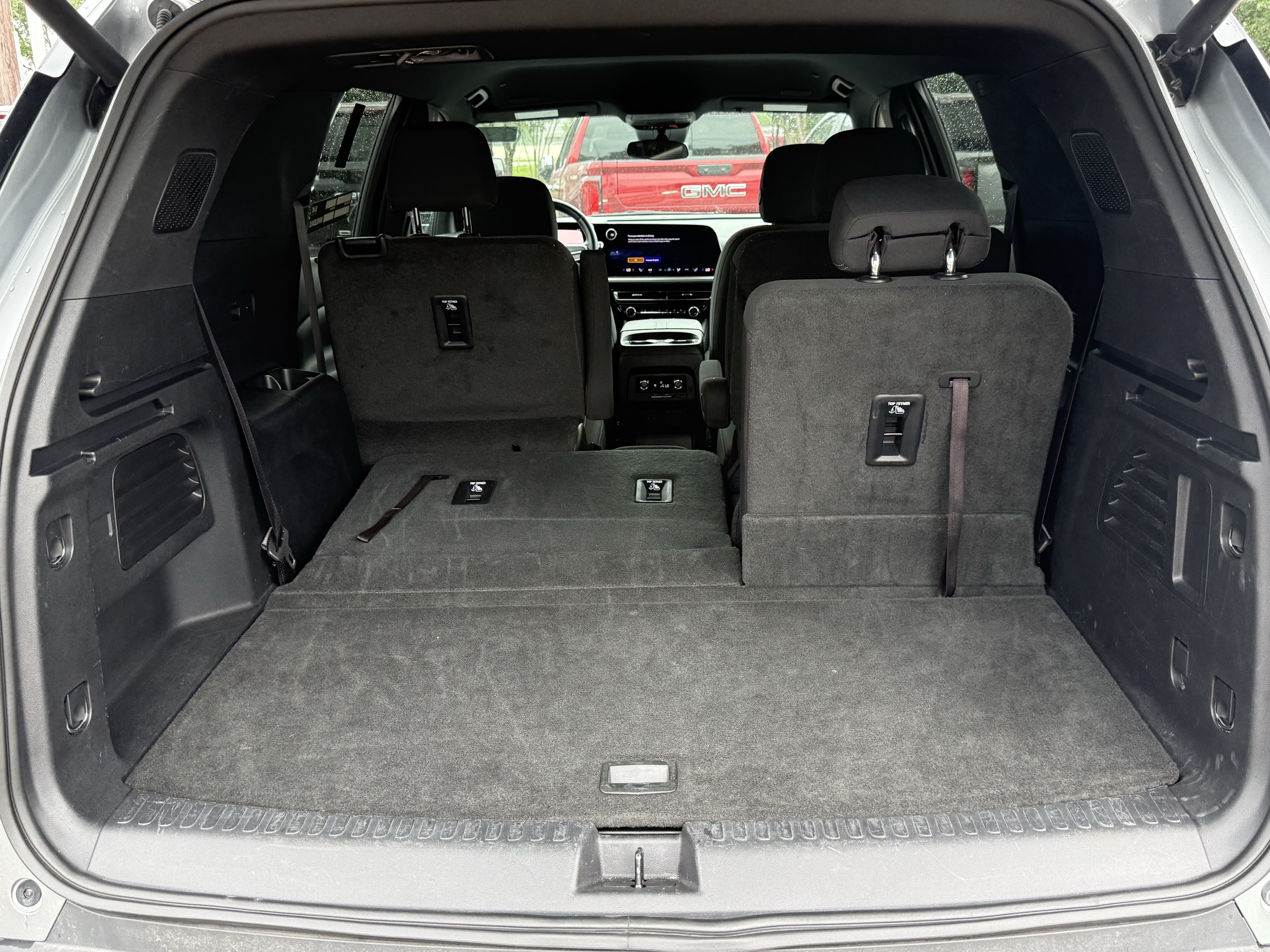 Used 2024 Chevrolet Traverse LT FWD image 31