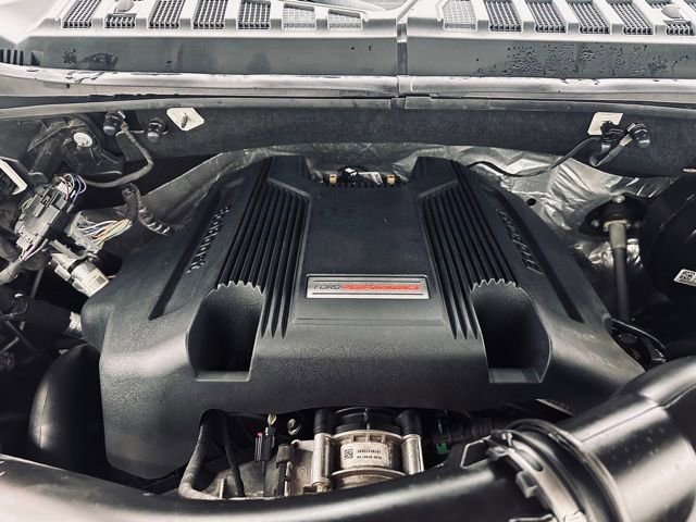 Certified 2018 Ford F150 Raptor w/ Equipment Group 802A Luxury image 41