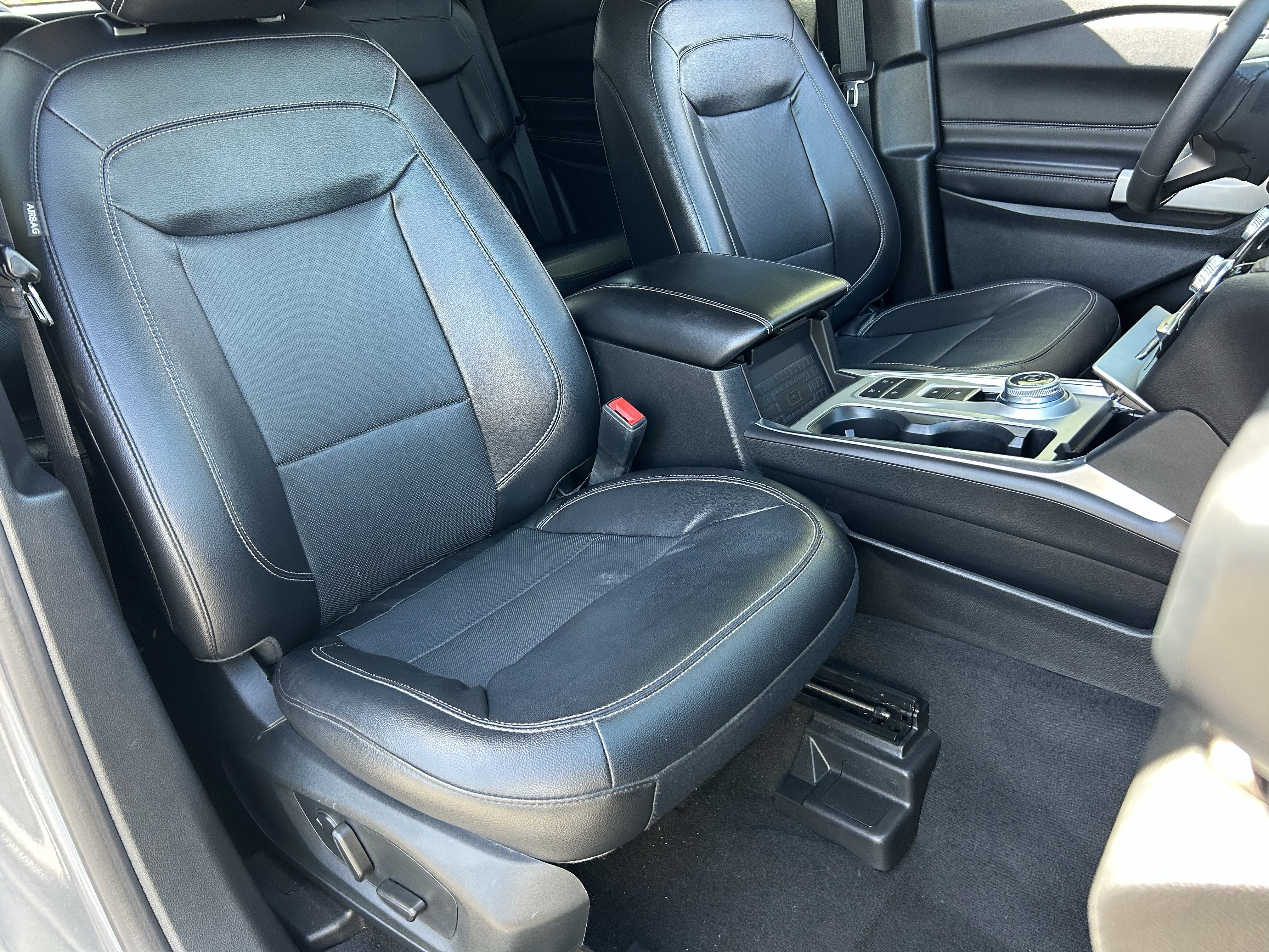 Used 2022 Ford Explorer Limited RWD image 8