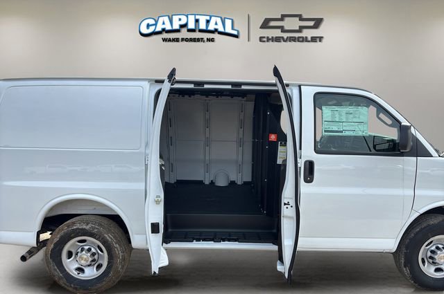 New 2026 Chevrolet Express 2500 w/ Driver Convenience Package RWD image 16