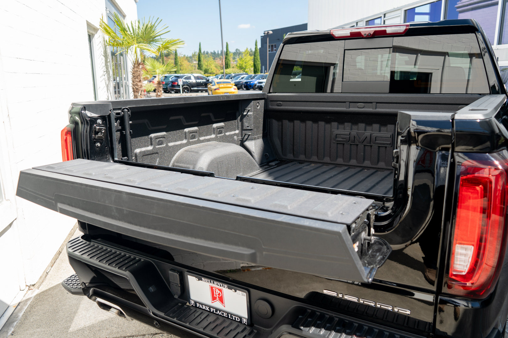 Used 2025 GMC Sierra 1500 Denali Ultimate AWD/4WD image 42