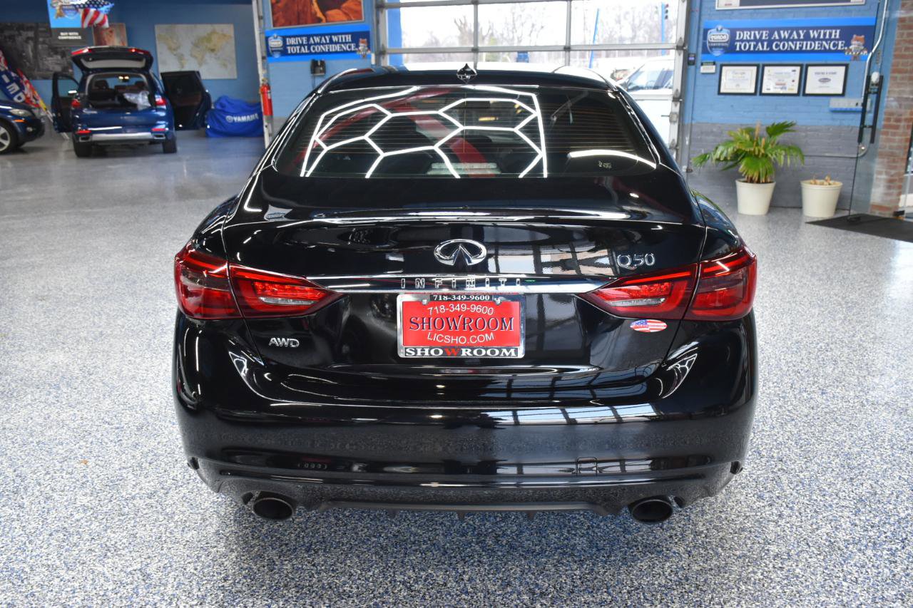 Used 2019 INFINITI Q50 Luxe w/ Essential Package (3.0T Luxe) image 5