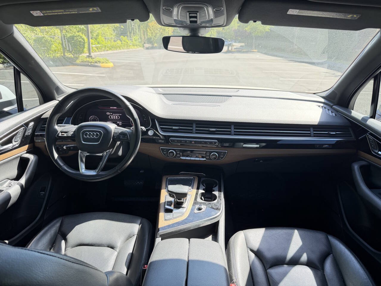 Used 2017 Audi Q7 3.0T Prestige AWD/4WD image 11