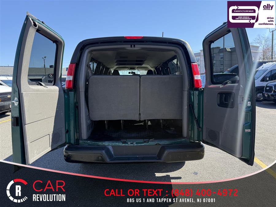 Used 2019 Chevrolet Express 3500 LS RWD image 6
