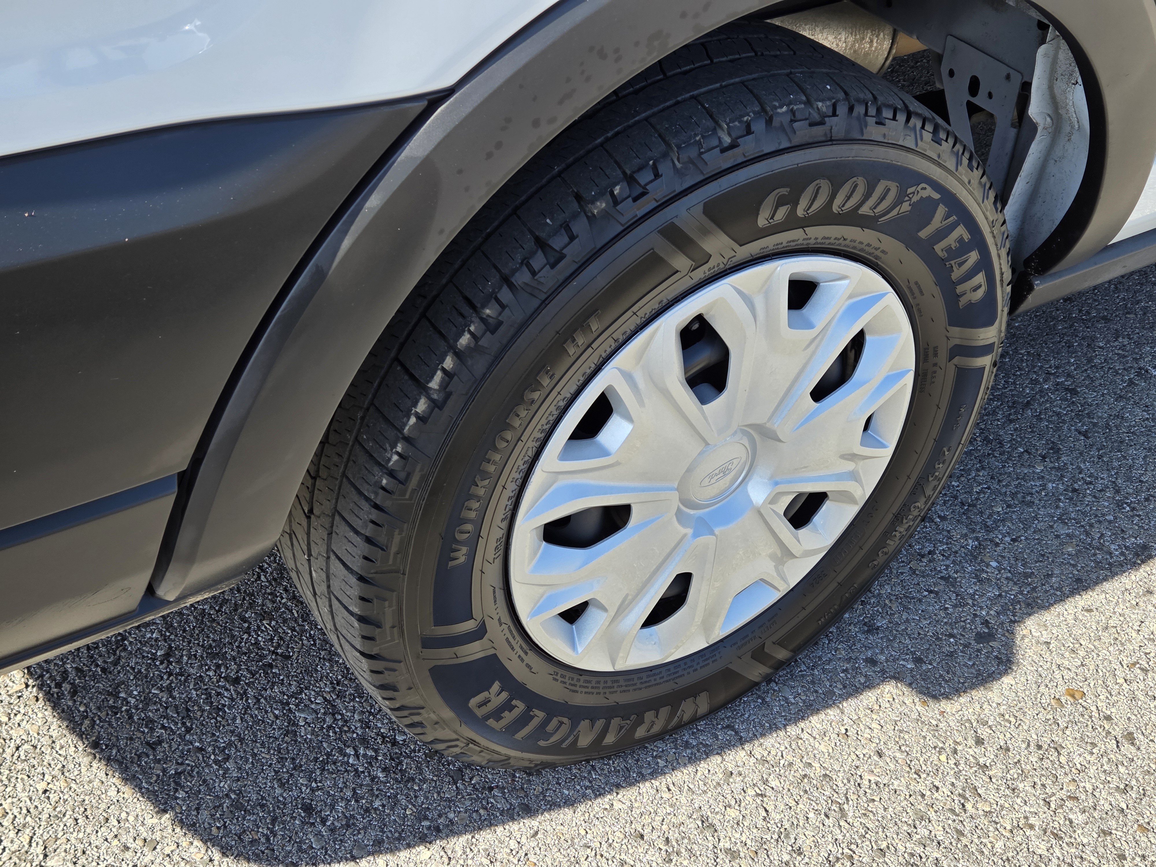 Used 2024 Ford Transit 350 XLT RWD image 8