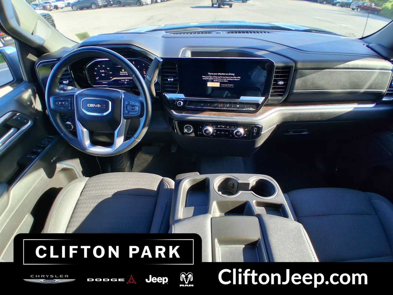 Used 2024 GMC Sierra 1500 SLE AWD/4WD image 18
