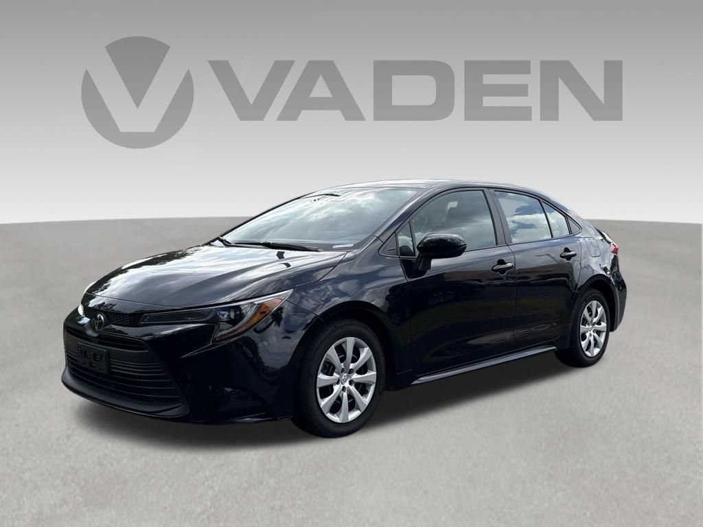 Used 2024 Toyota Corolla LE FWD image 1