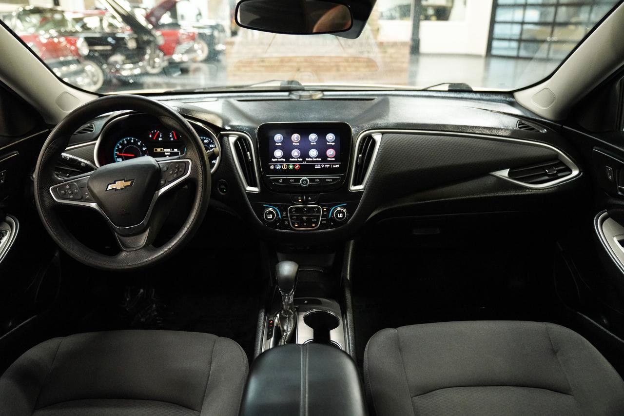 Used 2023 Chevrolet Malibu LT FWD image 27