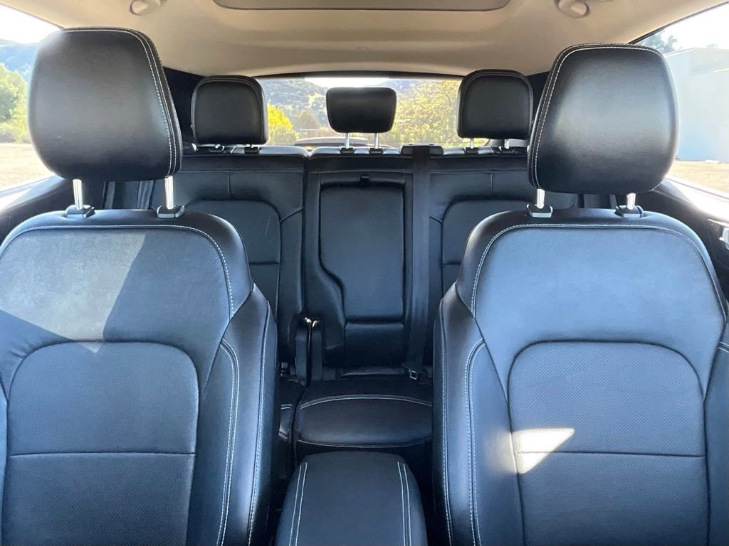 Used 2020 Ford Escape Titanium image 36