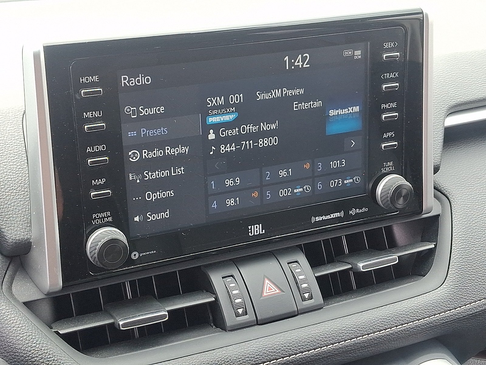 Used 2020 Toyota RAV4 Limited AWD/4WD image 19