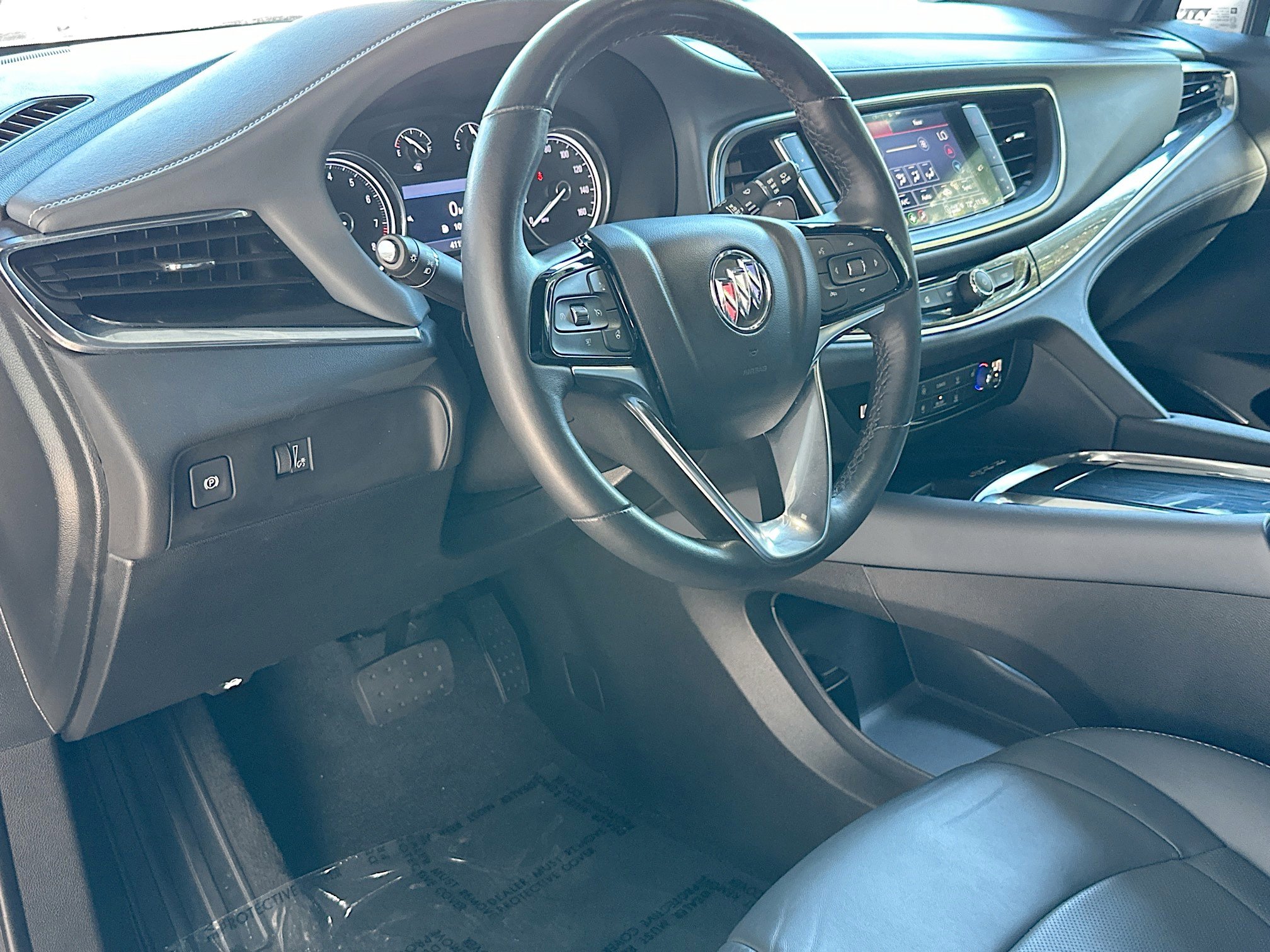 Used 2024 Buick Enclave Essence w/ Sport Touring Edition image 9