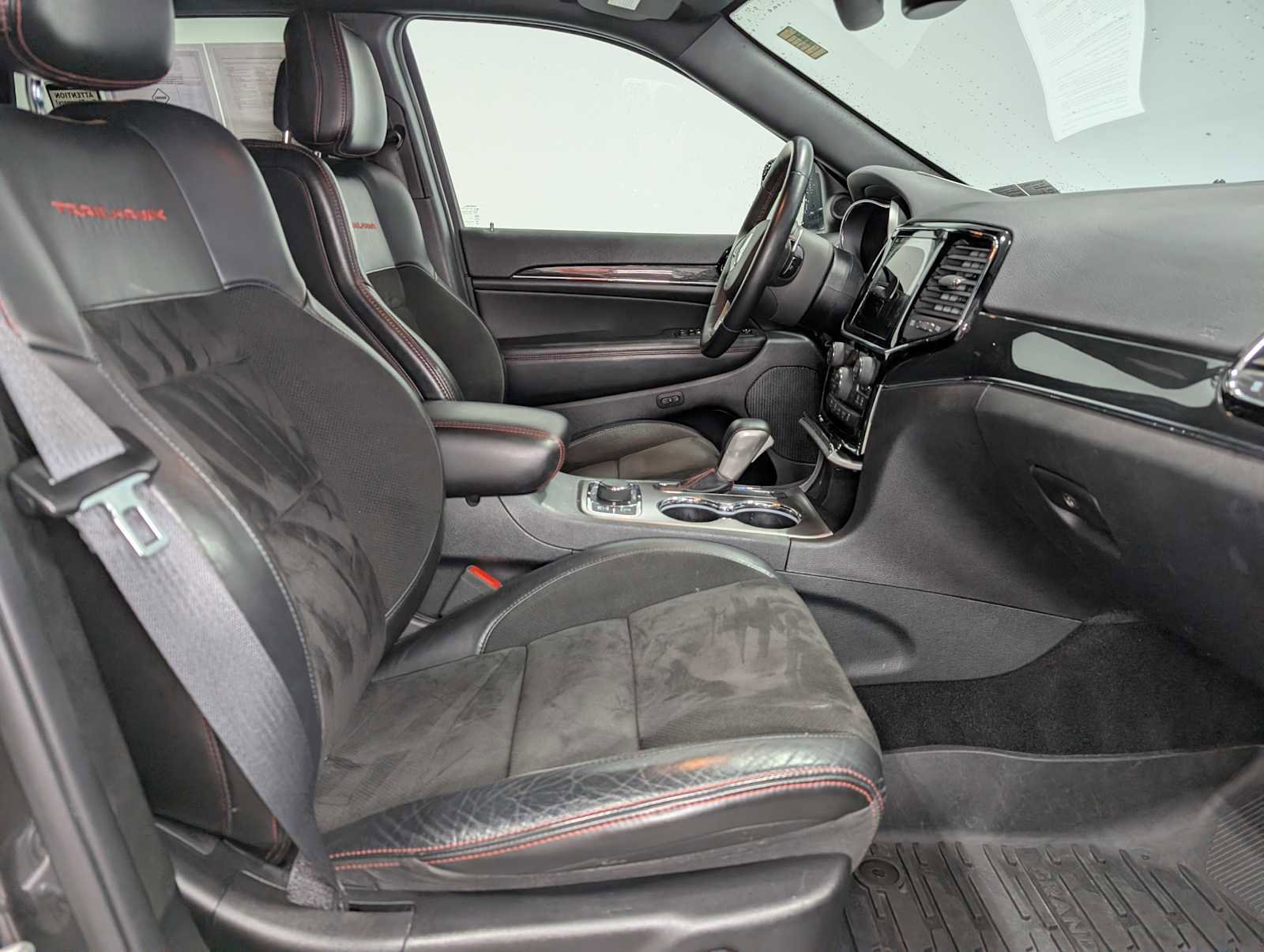 Used 2019 Jeep Grand Cherokee Trailhawk AWD/4WD image 43