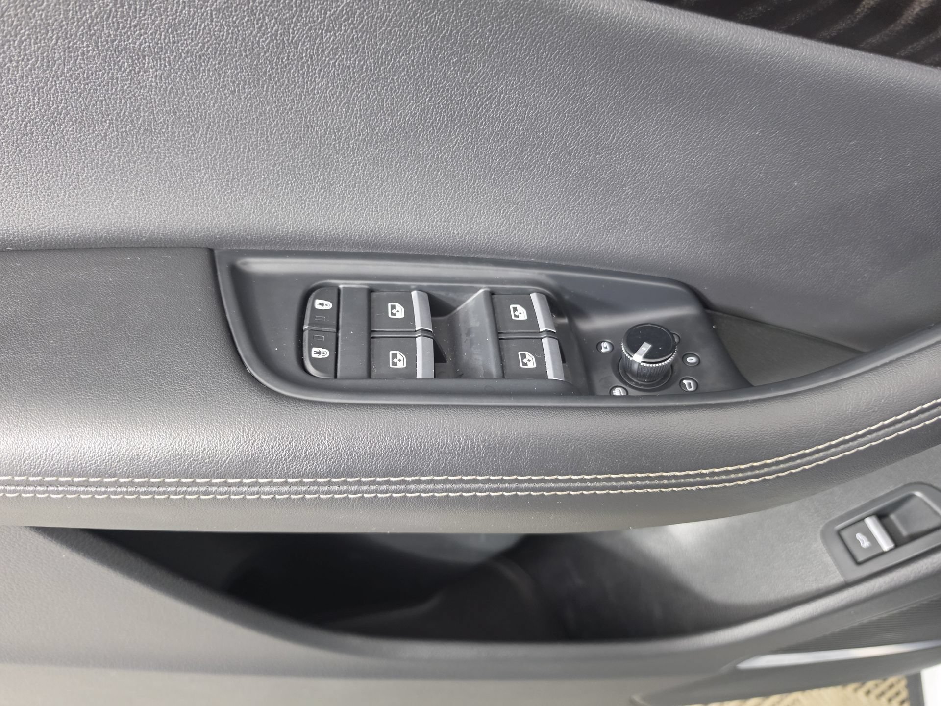 Certified 2023 Audi Q8 Premium Plus AWD/4WD image 7