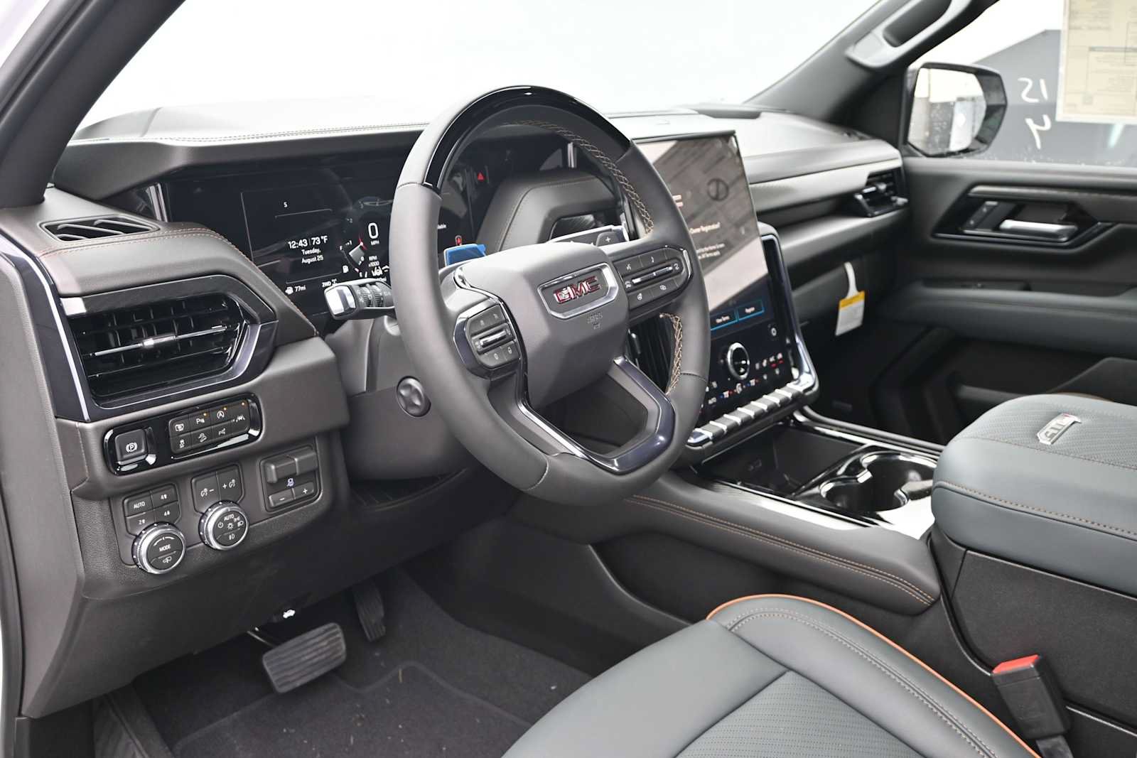 New 2026 GMC Yukon AT4 w/ AT4 Premium Plus Package AWD/4WD image 14