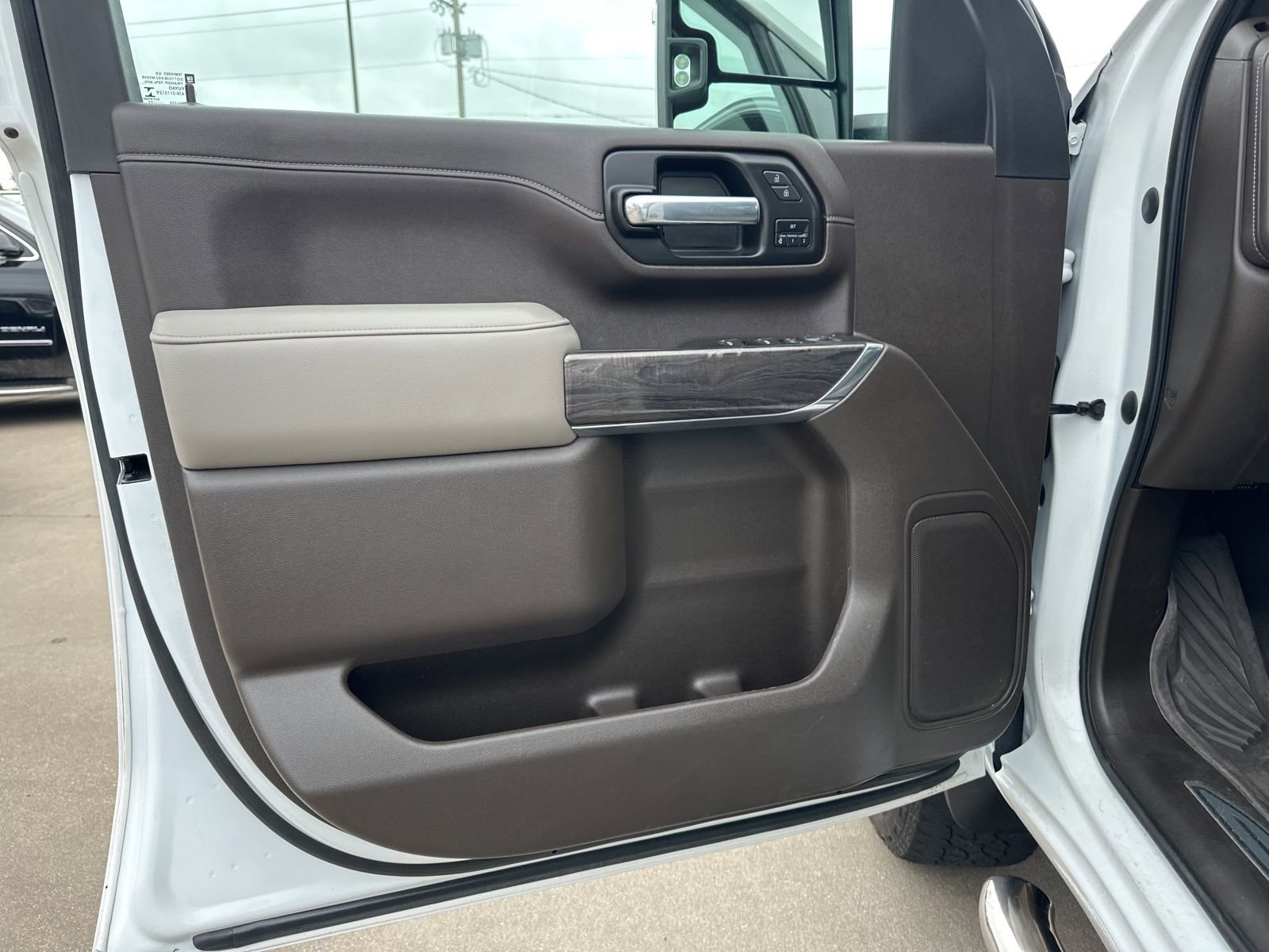 Used 2021 Chevrolet Silverado 2500 LTZ image 22