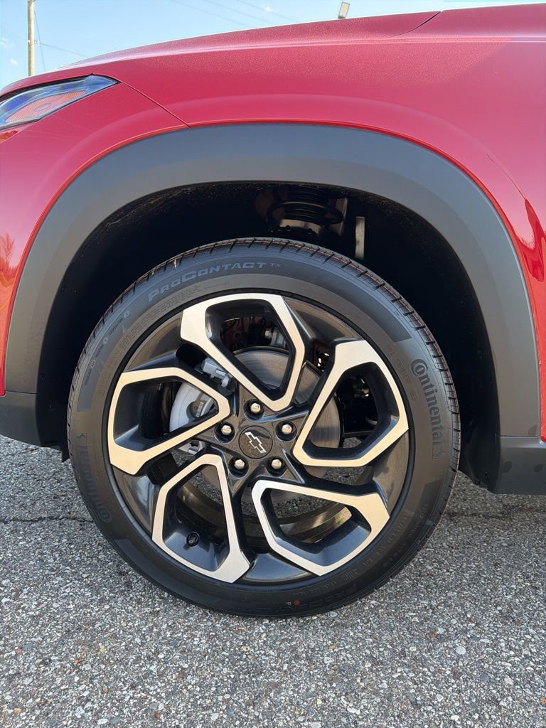 New 2026 Chevrolet Trax RS FWD image 9