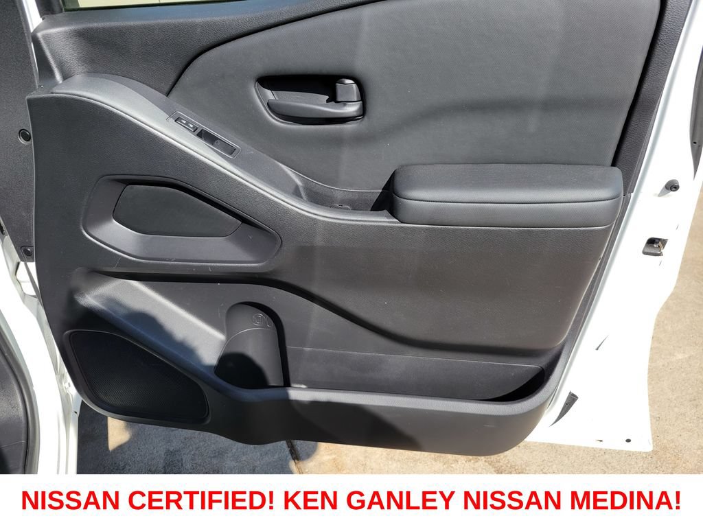 Certified 2022 Nissan Frontier S RWD image 43